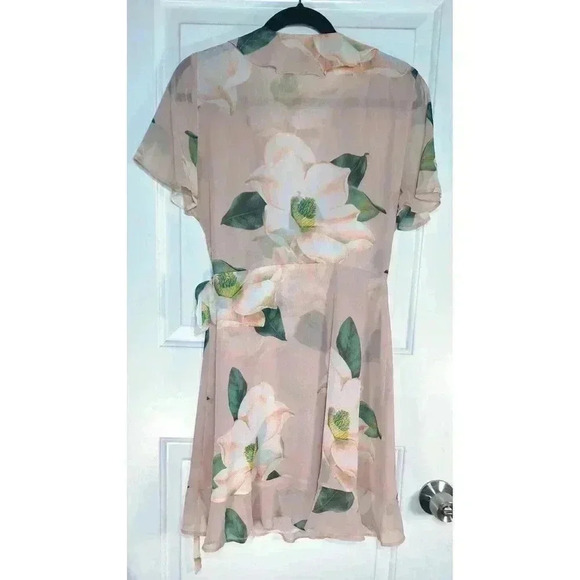 SHOW ME YOUR MUMU Floral Winnie Wrap Dress Pink Ruffle Mini Sz Medium - Picture 4 of 8